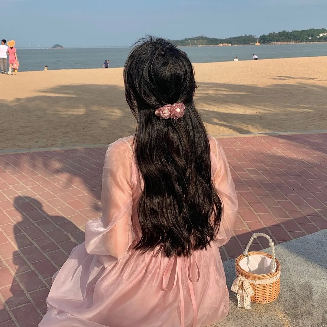 鸾凤嬉春